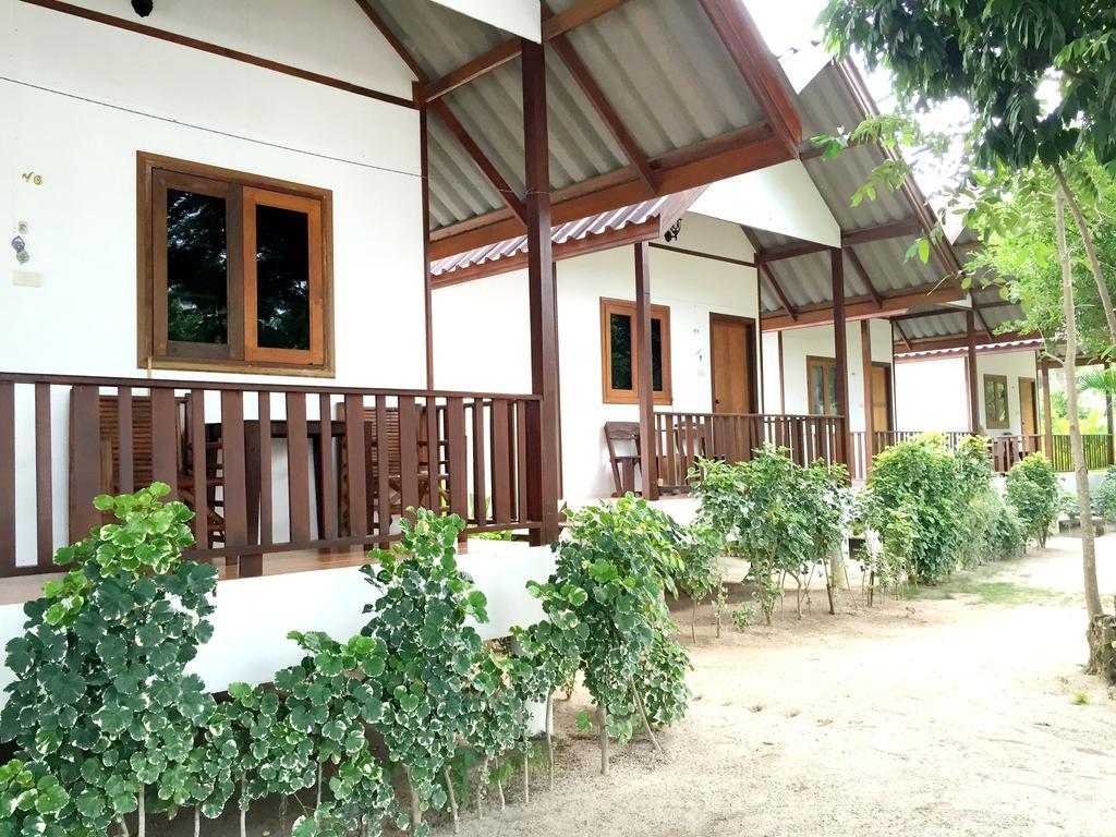 V-View Beach Resort Baan Tai Zimmer foto